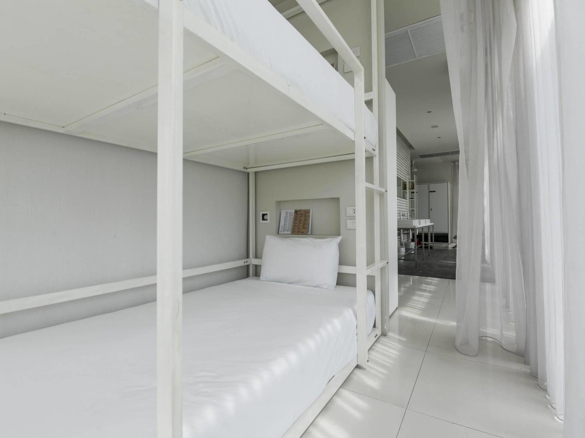Refillnow! Hostel Bangkok Ngoại thất bức ảnh